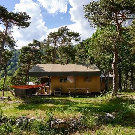 Luxury tent Glamping Ubaye Chaudon (Alpes-de-Haute-Provence)